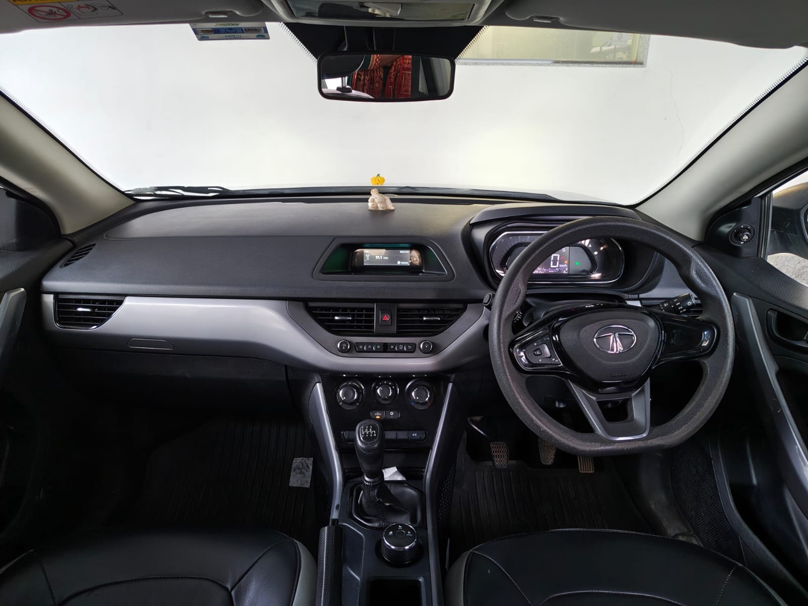 TATA NEXON XM S